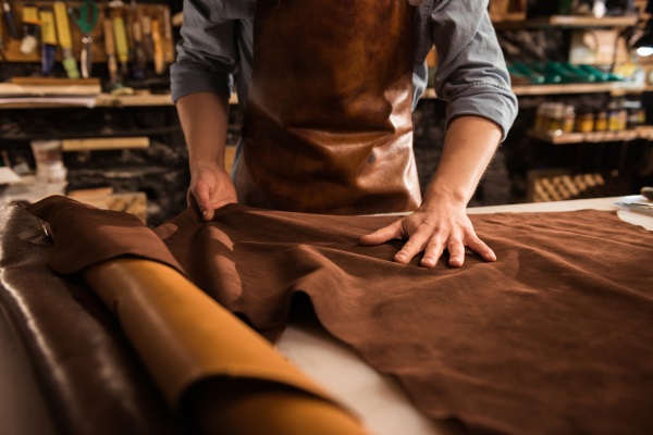 Top reasons to choose leather shoes