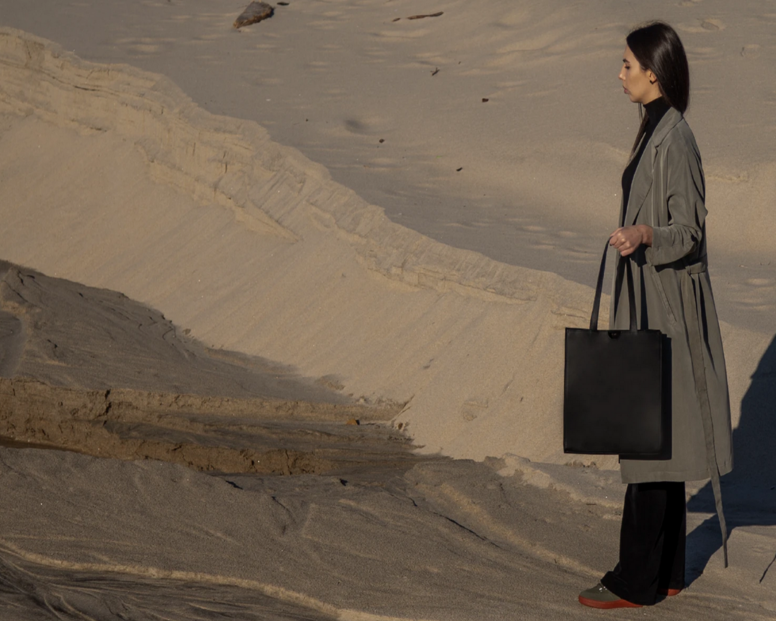 Ownever: the new brand of luxury handbags