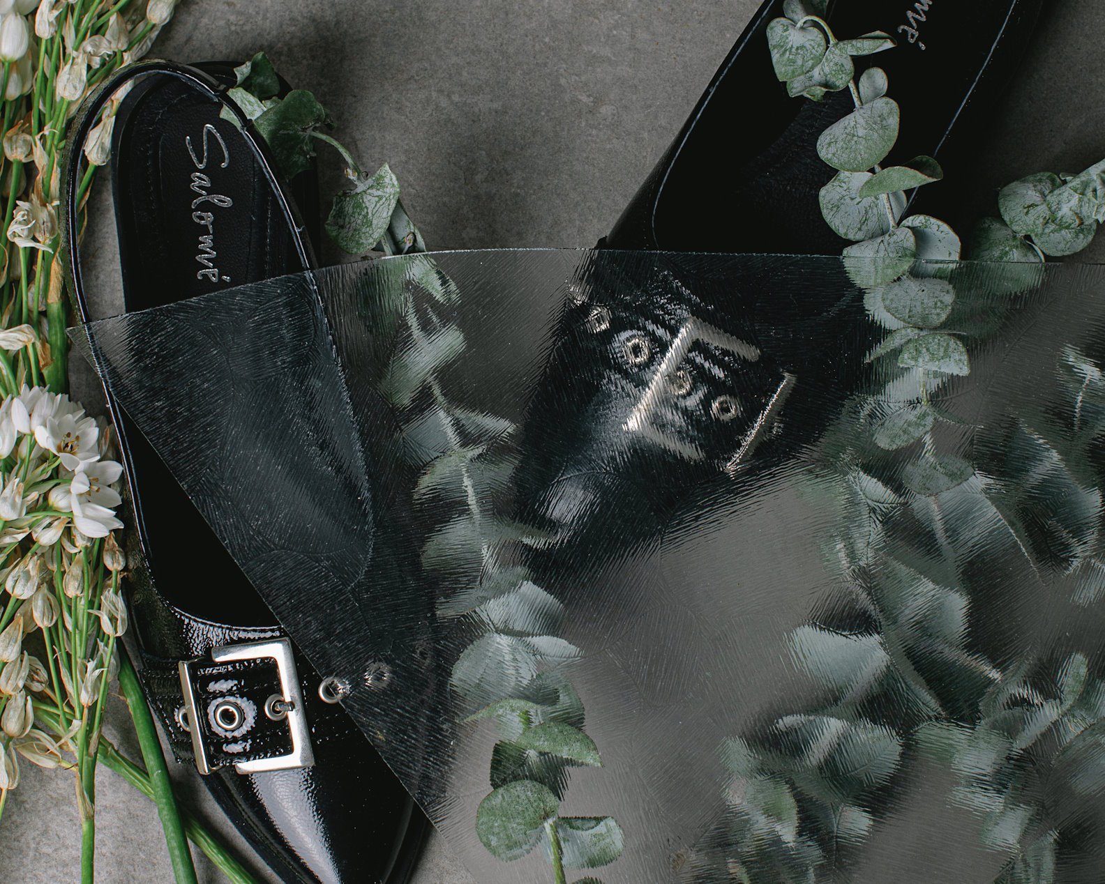 Global footwear production drops by 6%