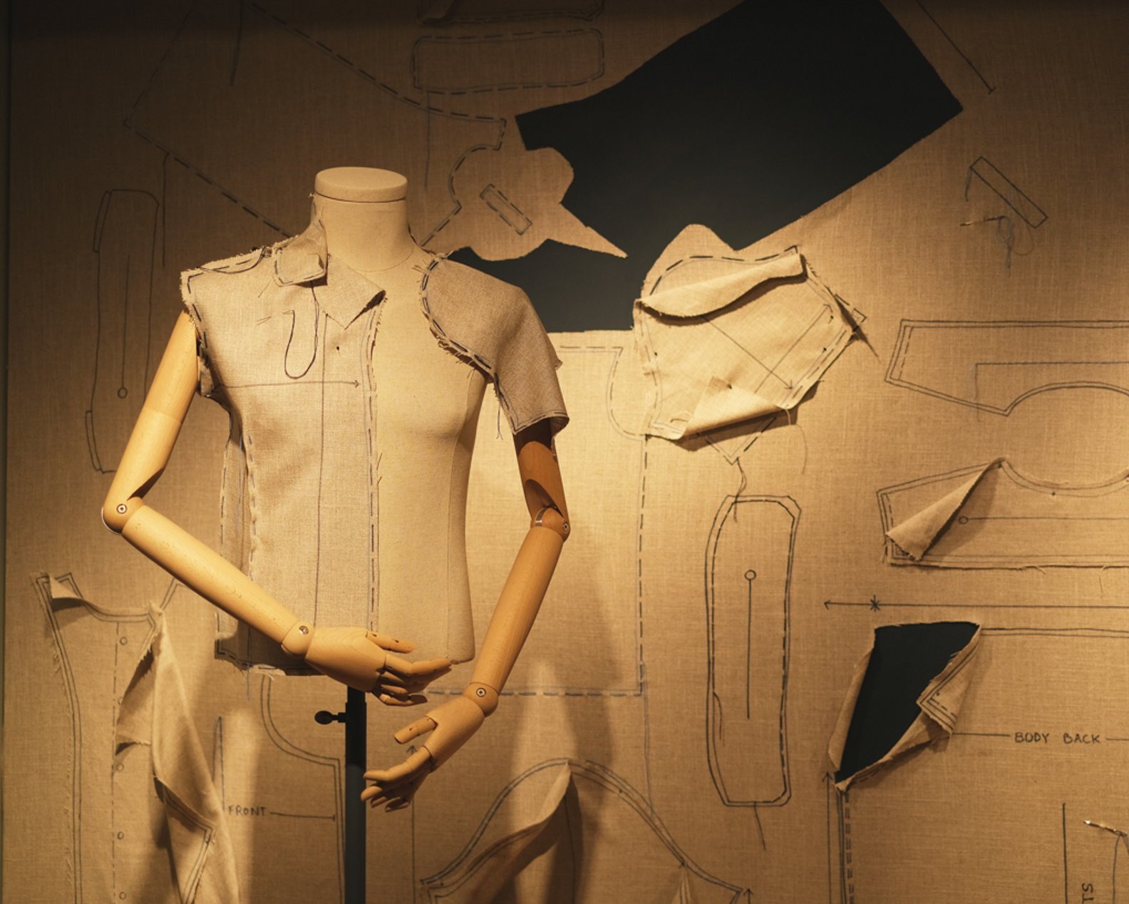 WOW welcomes exhibition of young designers