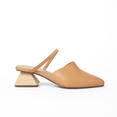 Crossed-Strap Woodn Pink